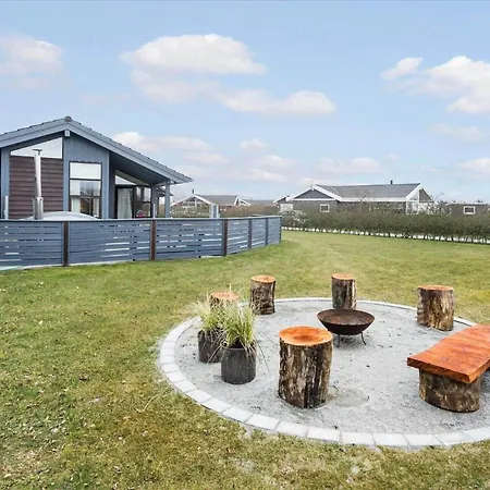 Fy231-otterup-strandparken-71 بيت للعطل *